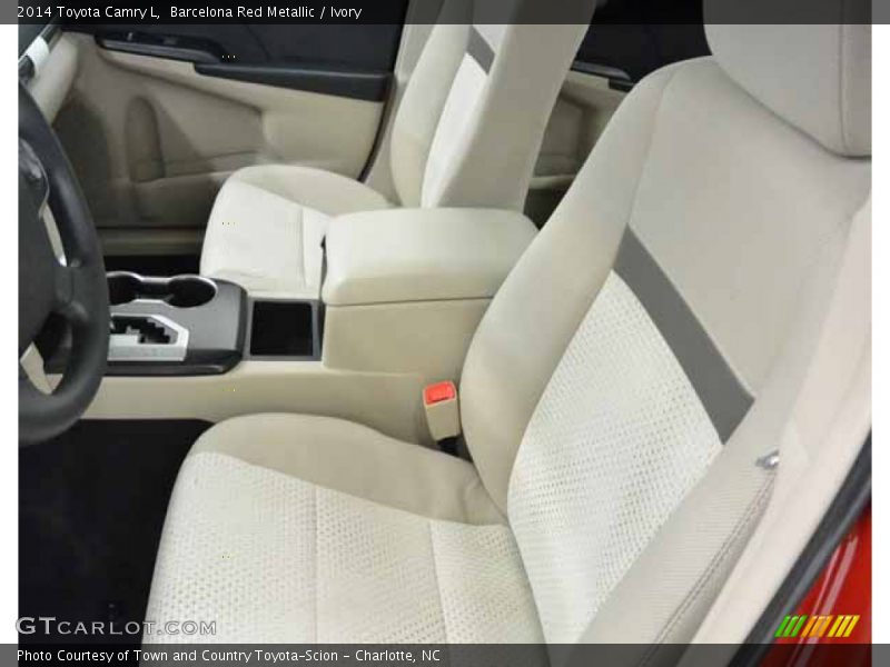 Barcelona Red Metallic / Ivory 2014 Toyota Camry L