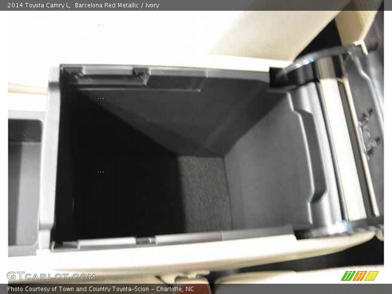 Barcelona Red Metallic / Ivory 2014 Toyota Camry L