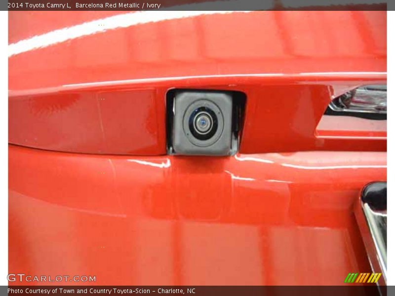 Barcelona Red Metallic / Ivory 2014 Toyota Camry L