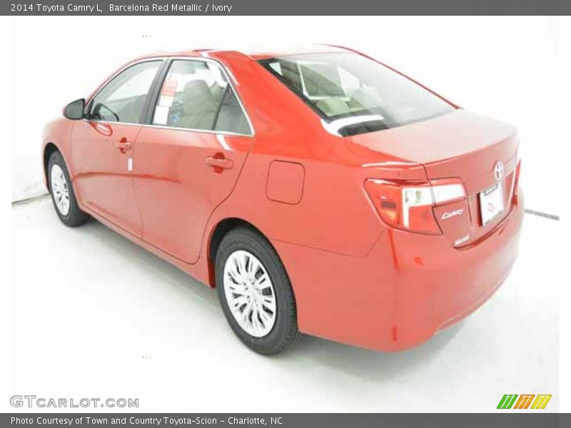 Barcelona Red Metallic / Ivory 2014 Toyota Camry L