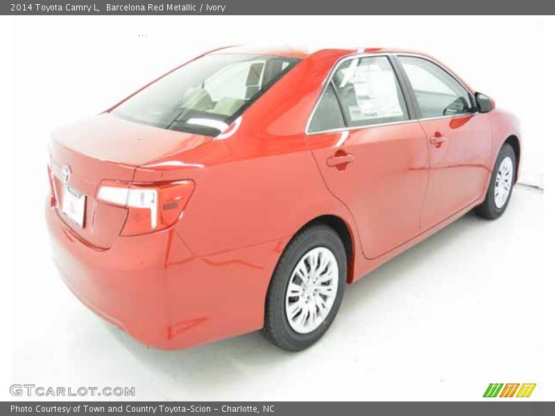 Barcelona Red Metallic / Ivory 2014 Toyota Camry L
