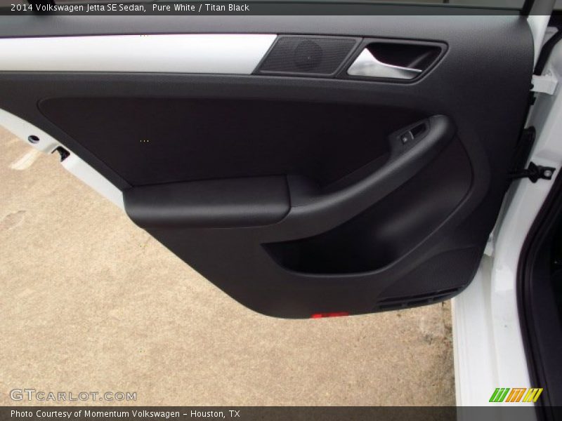 Pure White / Titan Black 2014 Volkswagen Jetta SE Sedan
