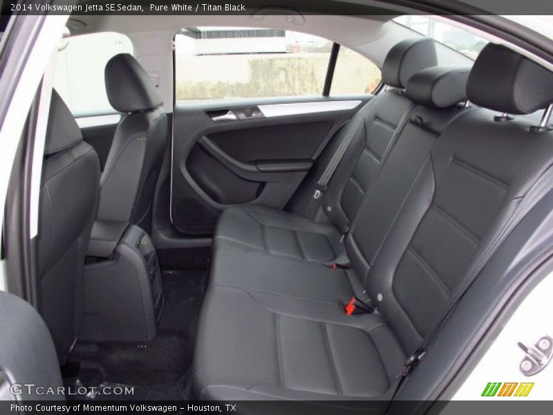Pure White / Titan Black 2014 Volkswagen Jetta SE Sedan