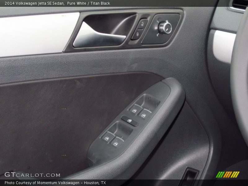 Pure White / Titan Black 2014 Volkswagen Jetta SE Sedan