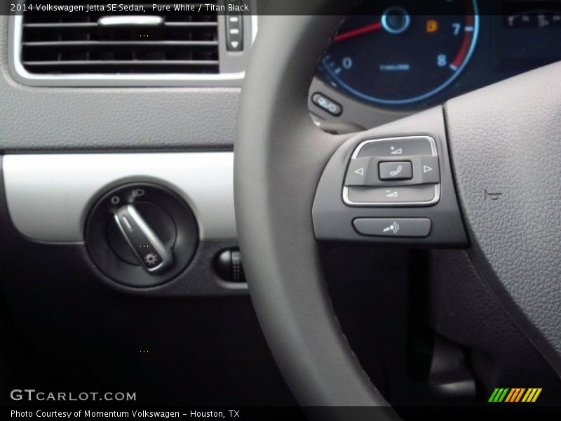 Pure White / Titan Black 2014 Volkswagen Jetta SE Sedan