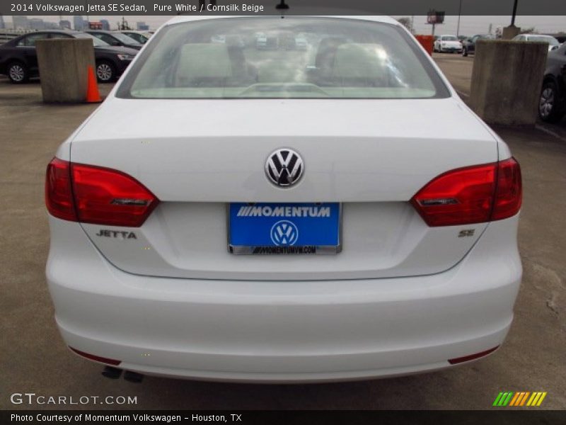 Pure White / Cornsilk Beige 2014 Volkswagen Jetta SE Sedan