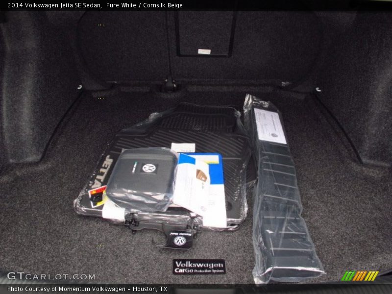 Pure White / Cornsilk Beige 2014 Volkswagen Jetta SE Sedan