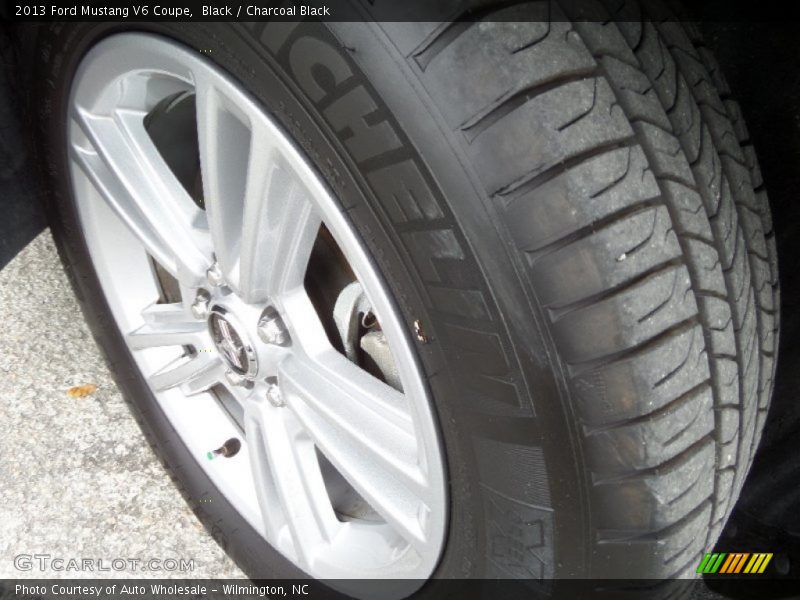 Black / Charcoal Black 2013 Ford Mustang V6 Coupe