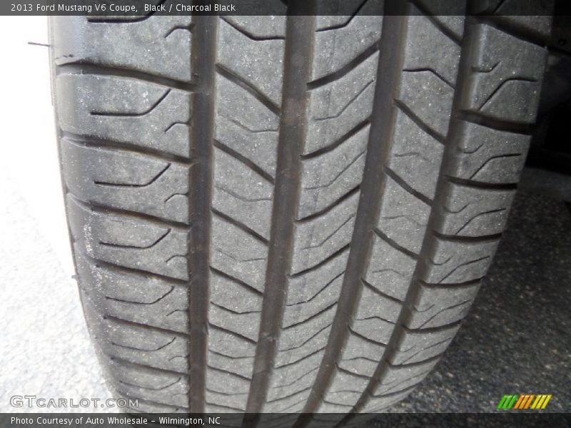 Black / Charcoal Black 2013 Ford Mustang V6 Coupe