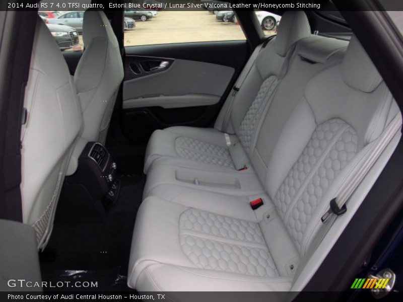 Rear Seat of 2014 RS 7 4.0 TFSI quattro