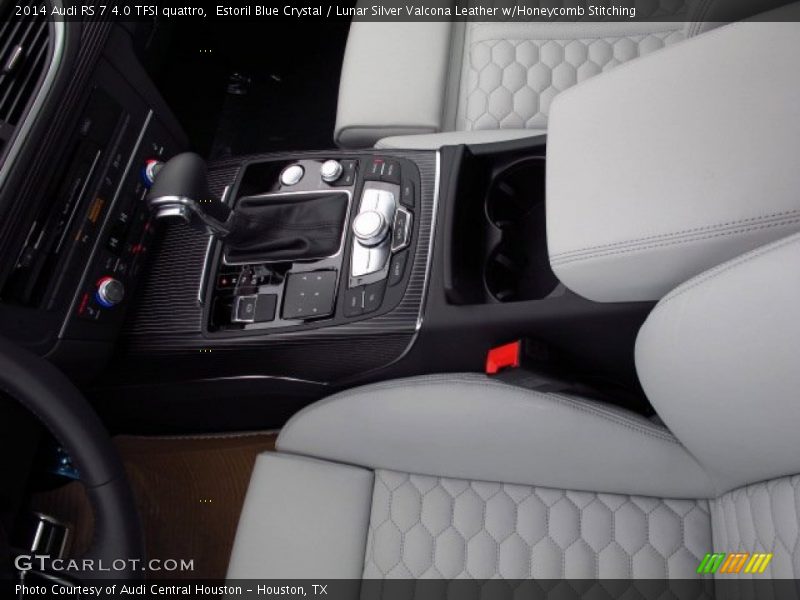 Controls of 2014 RS 7 4.0 TFSI quattro