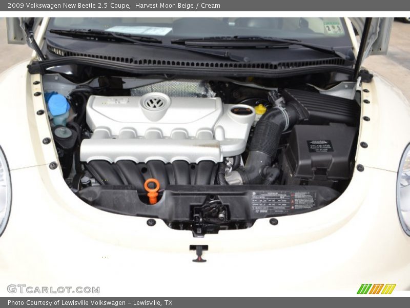 Harvest Moon Beige / Cream 2009 Volkswagen New Beetle 2.5 Coupe