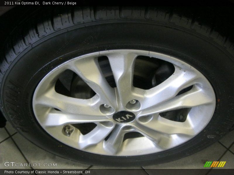 Dark Cherry / Beige 2011 Kia Optima EX