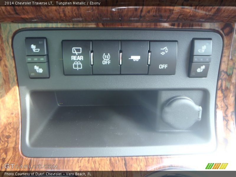 Tungsten Metallic / Ebony 2014 Chevrolet Traverse LT