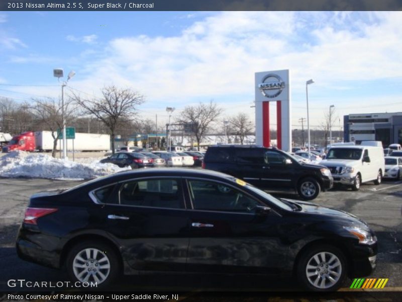 Super Black / Charcoal 2013 Nissan Altima 2.5 S