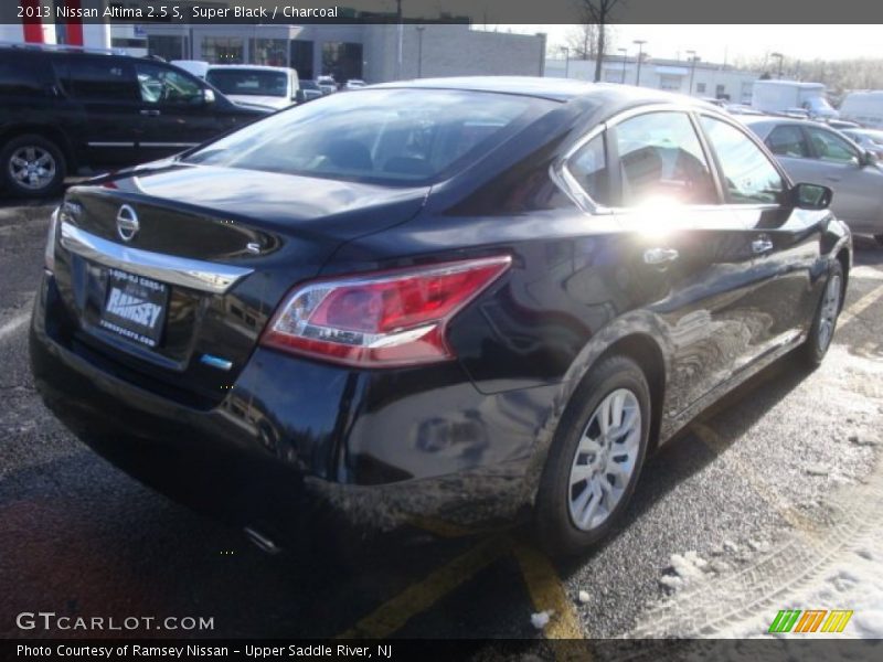 Super Black / Charcoal 2013 Nissan Altima 2.5 S