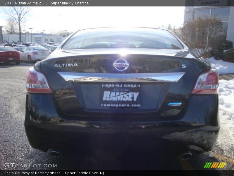 Super Black / Charcoal 2013 Nissan Altima 2.5 S