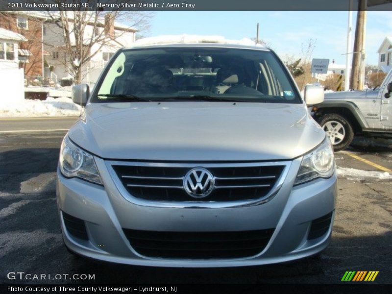 Mercury Silver Metallic / Aero Gray 2011 Volkswagen Routan SEL
