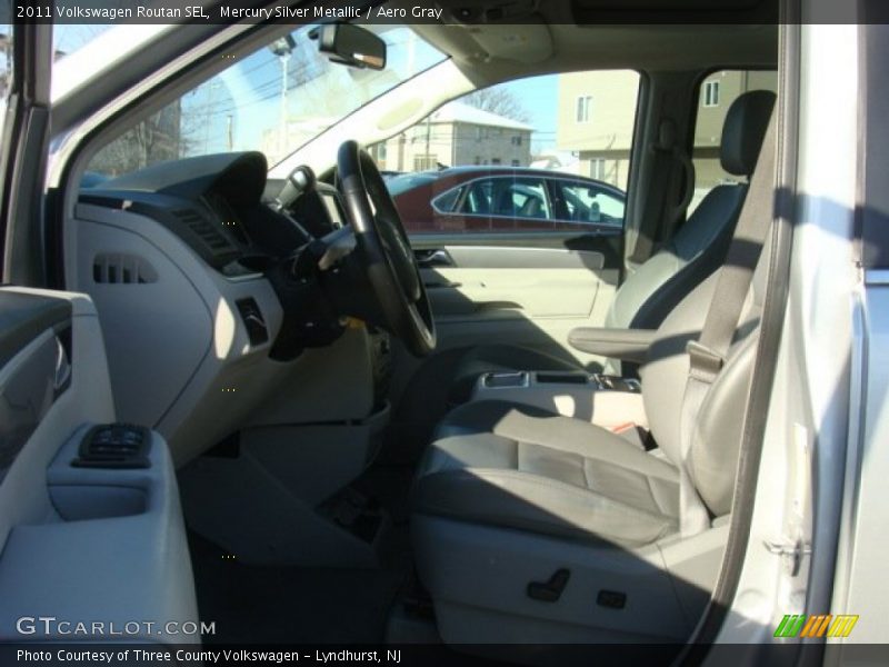 Mercury Silver Metallic / Aero Gray 2011 Volkswagen Routan SEL