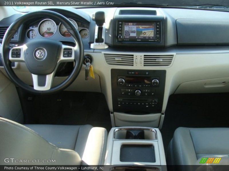 Mercury Silver Metallic / Aero Gray 2011 Volkswagen Routan SEL