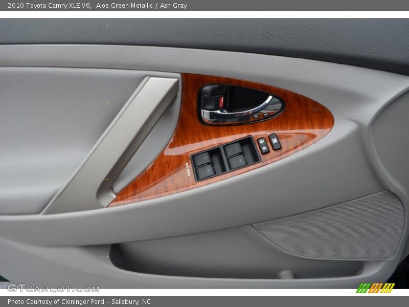 Aloe Green Metallic / Ash Gray 2010 Toyota Camry XLE V6