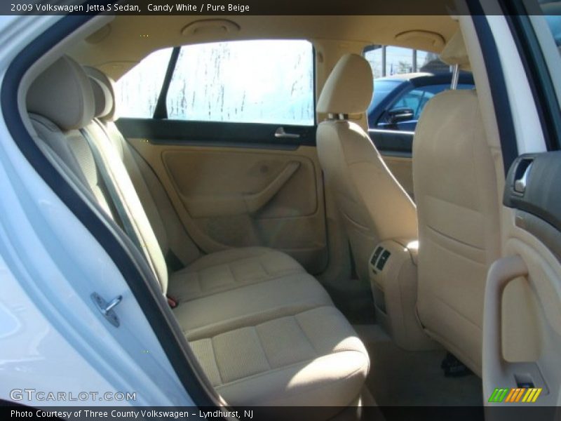 Candy White / Pure Beige 2009 Volkswagen Jetta S Sedan