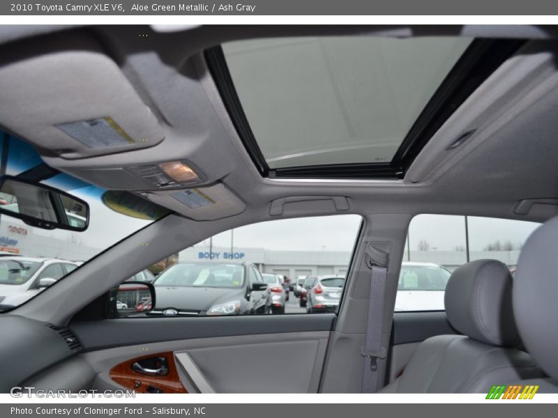 Aloe Green Metallic / Ash Gray 2010 Toyota Camry XLE V6