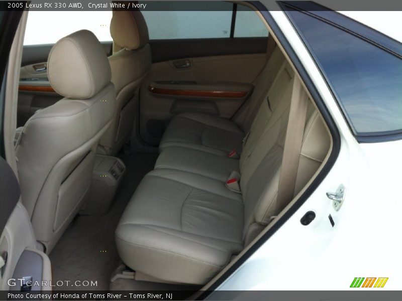 Crystal White / Ivory 2005 Lexus RX 330 AWD