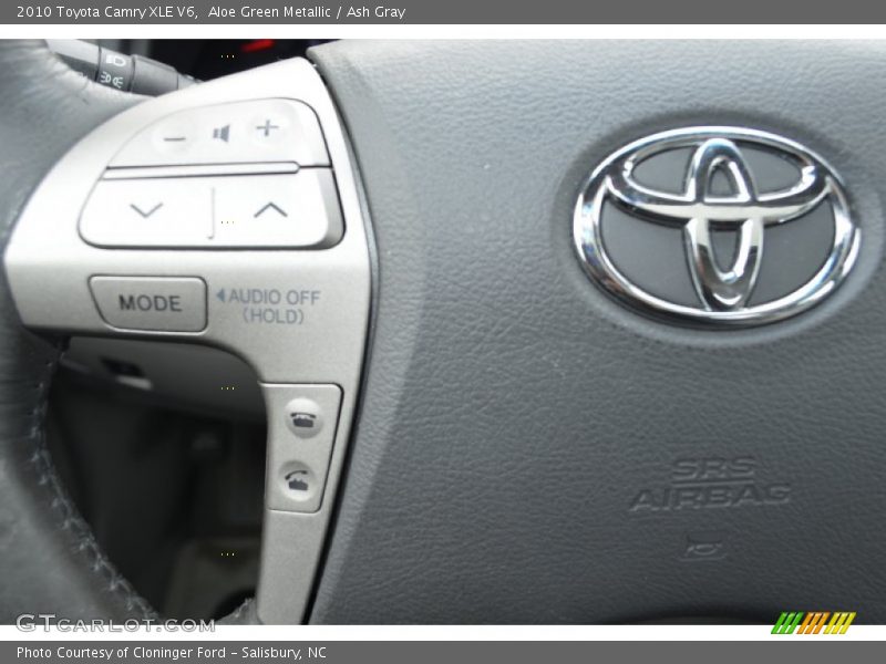 Aloe Green Metallic / Ash Gray 2010 Toyota Camry XLE V6
