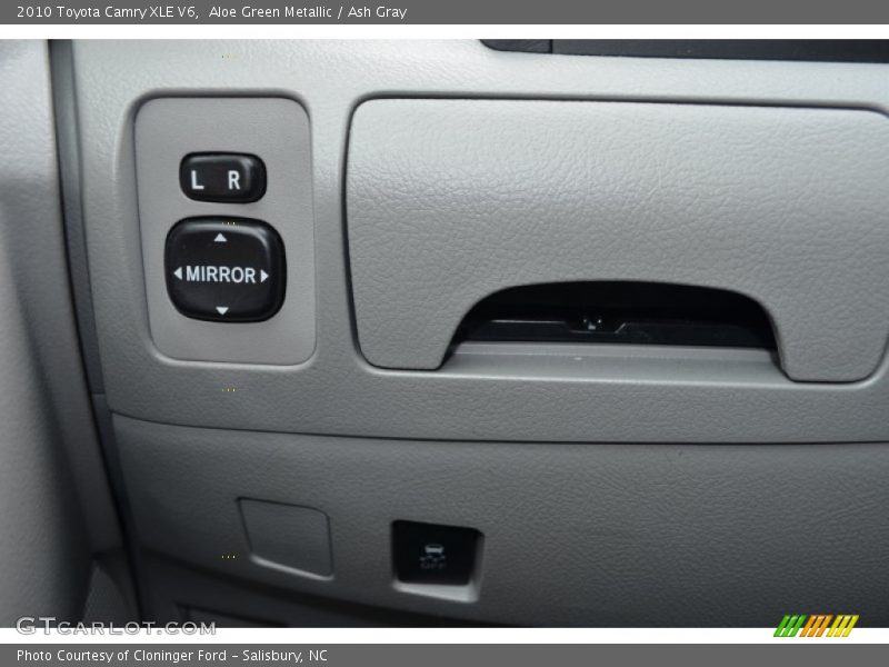 Aloe Green Metallic / Ash Gray 2010 Toyota Camry XLE V6