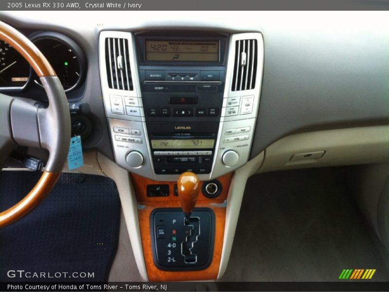 Crystal White / Ivory 2005 Lexus RX 330 AWD