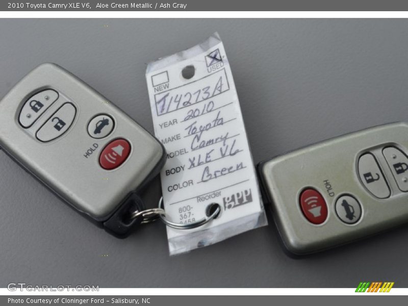 Aloe Green Metallic / Ash Gray 2010 Toyota Camry XLE V6