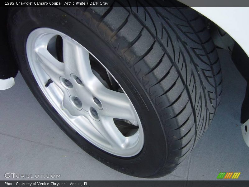 Arctic White / Dark Gray 1999 Chevrolet Camaro Coupe