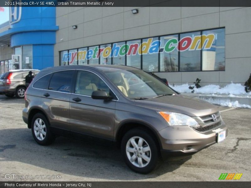 Urban Titanium Metallic / Ivory 2011 Honda CR-V SE 4WD