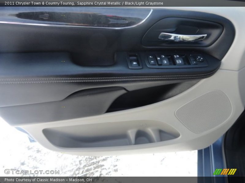 Sapphire Crystal Metallic / Black/Light Graystone 2011 Chrysler Town & Country Touring