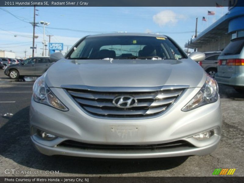 Radiant Silver / Gray 2011 Hyundai Sonata SE