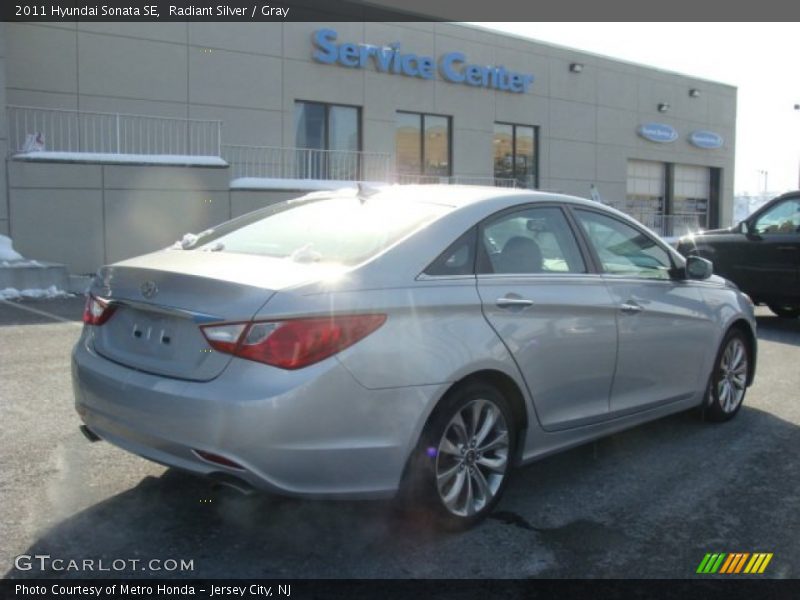 Radiant Silver / Gray 2011 Hyundai Sonata SE