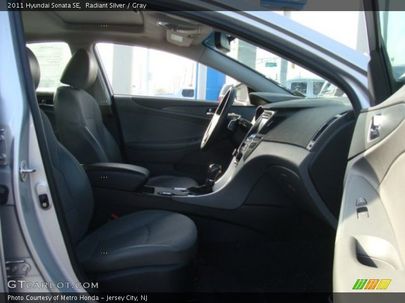 Radiant Silver / Gray 2011 Hyundai Sonata SE