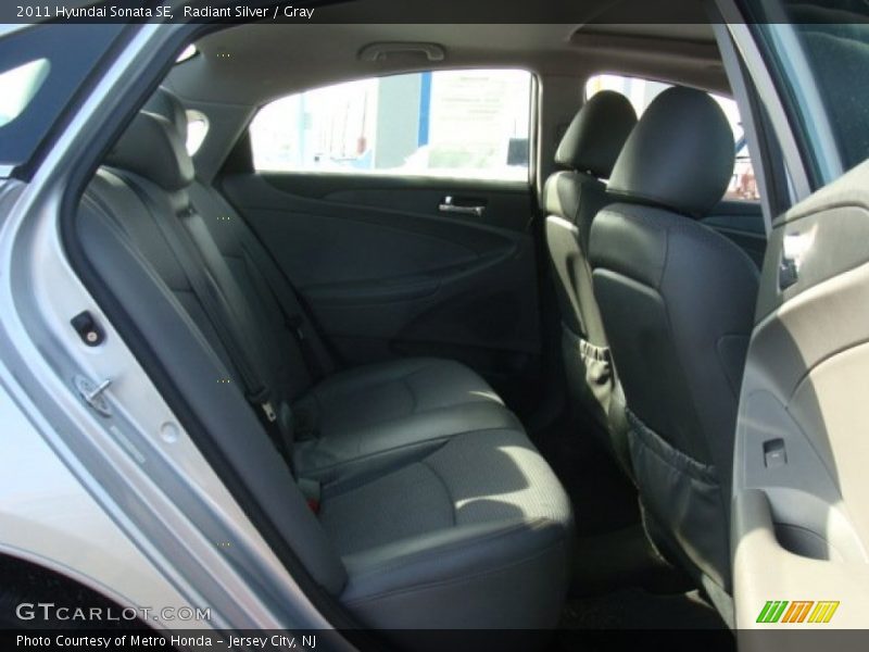 Radiant Silver / Gray 2011 Hyundai Sonata SE