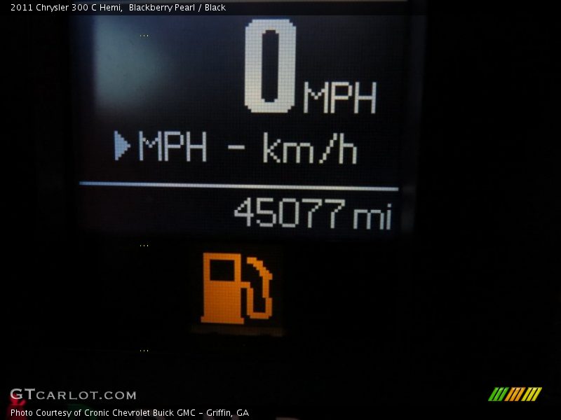 Blackberry Pearl / Black 2011 Chrysler 300 C Hemi