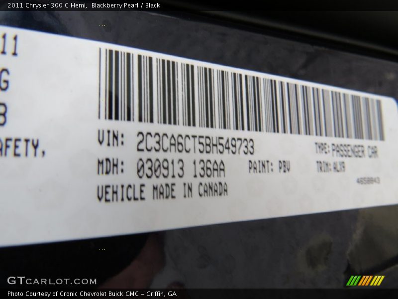 Blackberry Pearl / Black 2011 Chrysler 300 C Hemi
