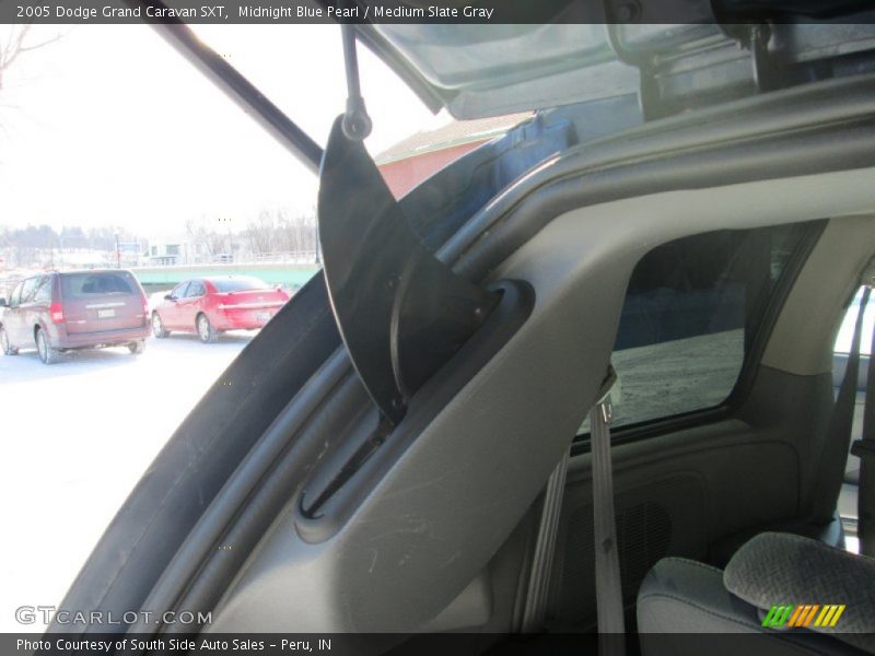 Midnight Blue Pearl / Medium Slate Gray 2005 Dodge Grand Caravan SXT