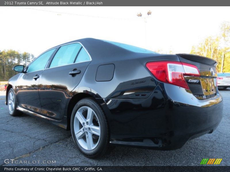 Attitude Black Metallic / Black/Ash 2012 Toyota Camry SE