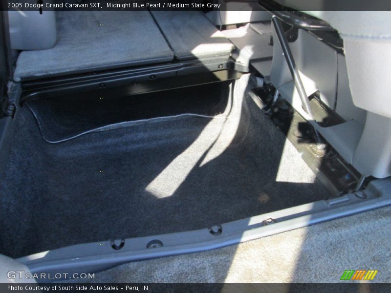 Midnight Blue Pearl / Medium Slate Gray 2005 Dodge Grand Caravan SXT