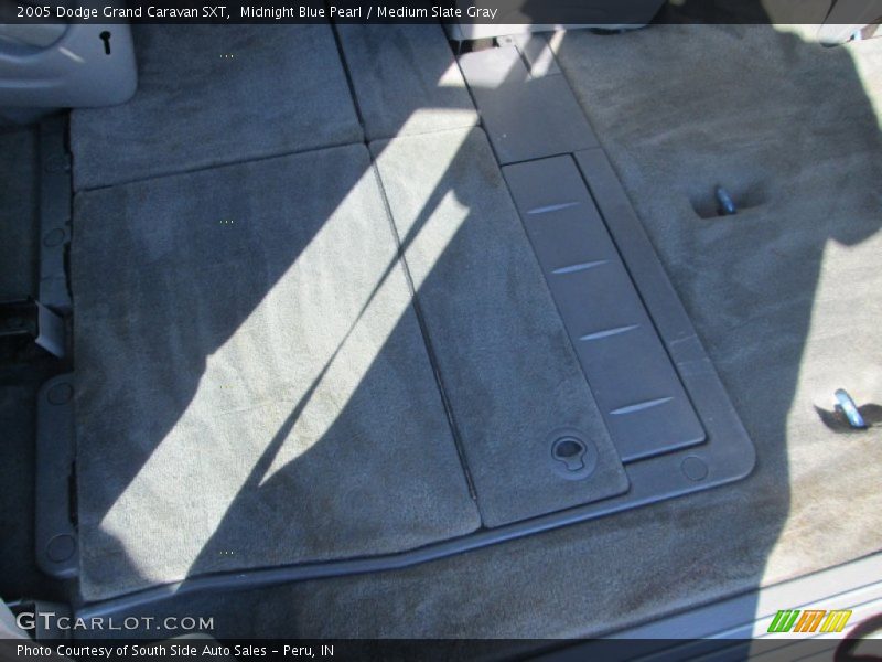 Midnight Blue Pearl / Medium Slate Gray 2005 Dodge Grand Caravan SXT