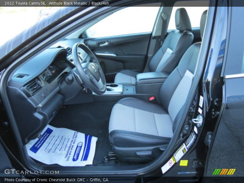 Attitude Black Metallic / Black/Ash 2012 Toyota Camry SE