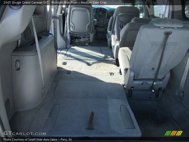 Midnight Blue Pearl / Medium Slate Gray 2005 Dodge Grand Caravan SXT