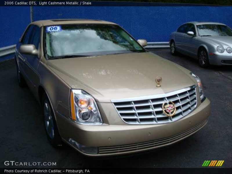 Light Cashmere Metallic / Shale 2006 Cadillac DTS