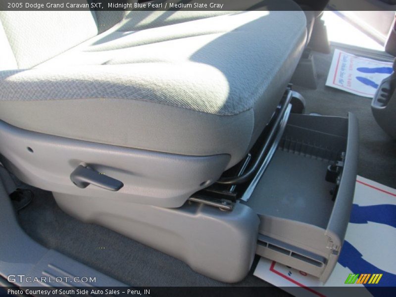 Midnight Blue Pearl / Medium Slate Gray 2005 Dodge Grand Caravan SXT