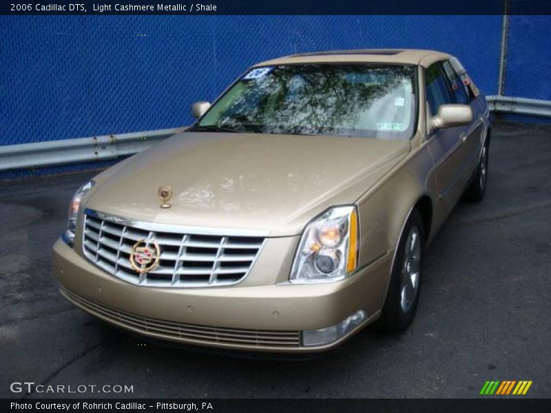 Light Cashmere Metallic / Shale 2006 Cadillac DTS